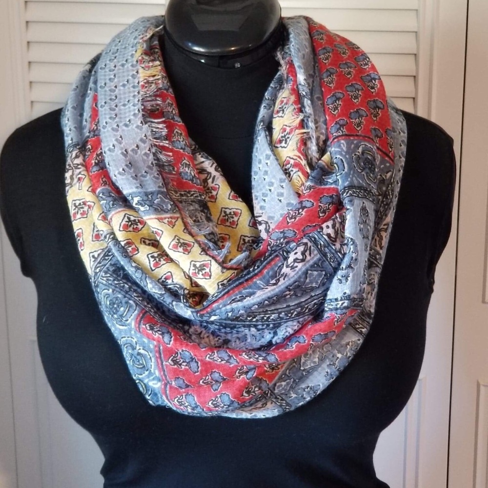 Blue 💙 Yellow 💛 Red ♥️ Paisley Infinity Scarf 🧣